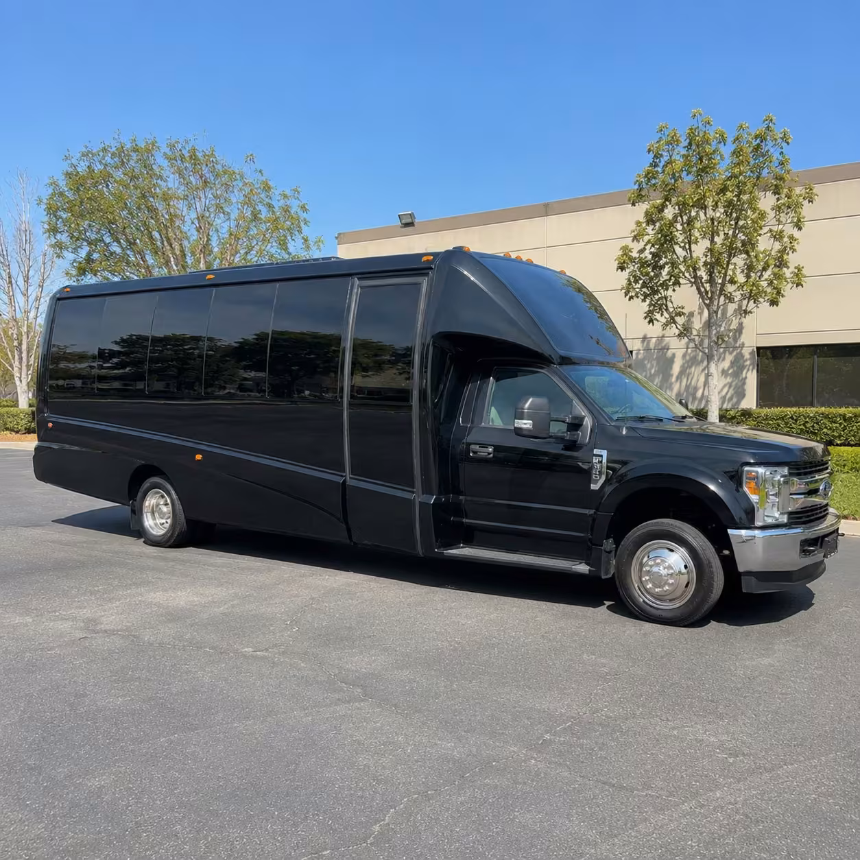 20 passenger party bus