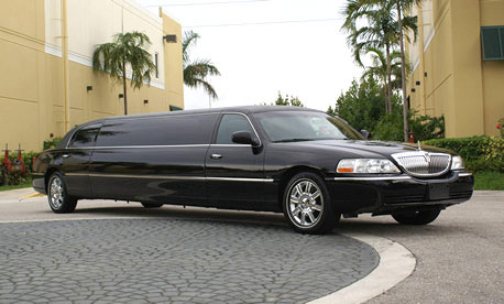 New Brunswick 8 Passenger Limo